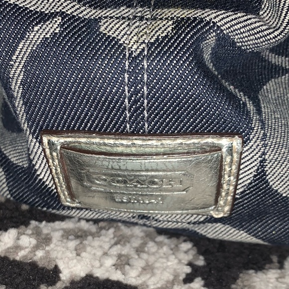 Coach purse. - Picture 16 of 16